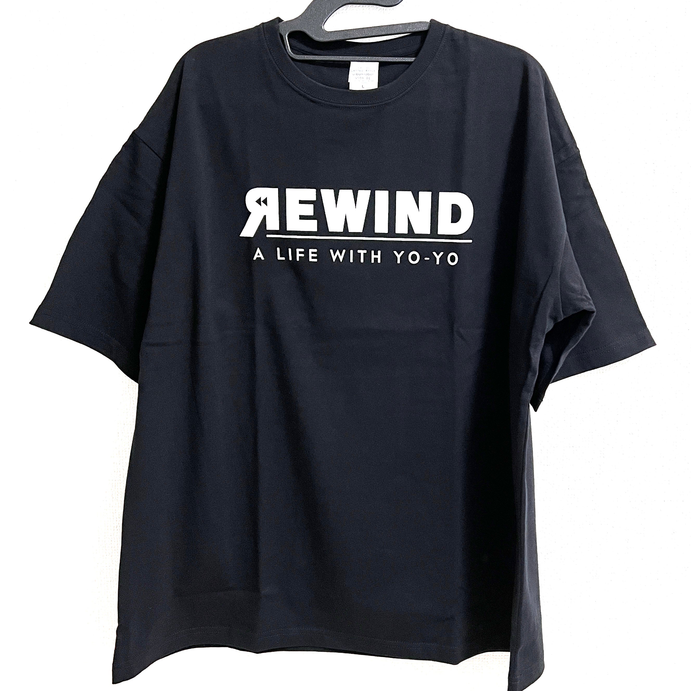 REWIND ビッグシルエット Tシャツ (ブラック / ホワイトロゴ)